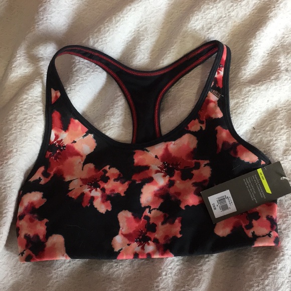 Old navy sports bra - Picture 1 of 3